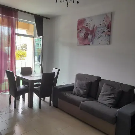 Apolonia Cata Si Miha 데포리노드