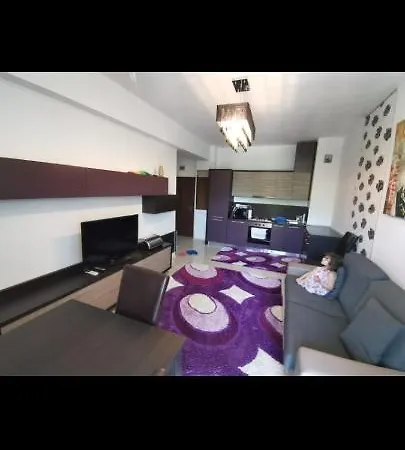 Apolonia Cata Si Miha アパート