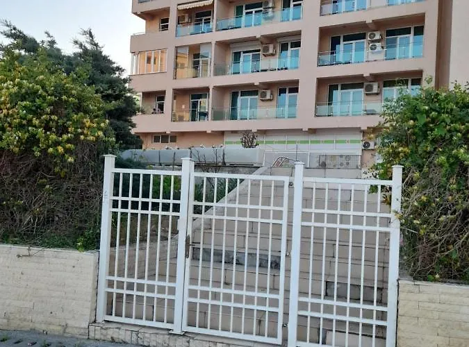 Apolonia Cata Si Miha Eforie Nord